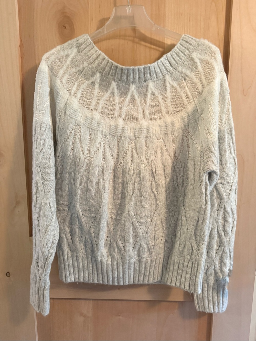White House Black Market Cream Cable Knit Scoop Neck Sweater